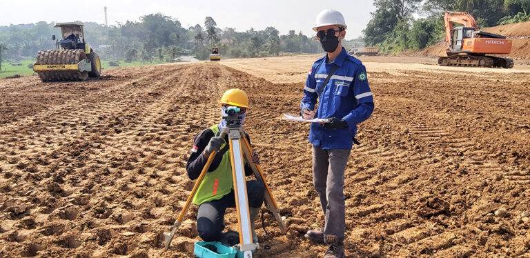 Alat ukur pergerakan tanah untuk proyek